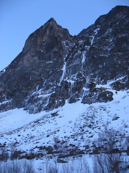 Ruta Senjarita i Ersfjorden på Senja. Holder islinja til venstre og topper ut i v-skaret. Senja- et isparadis!